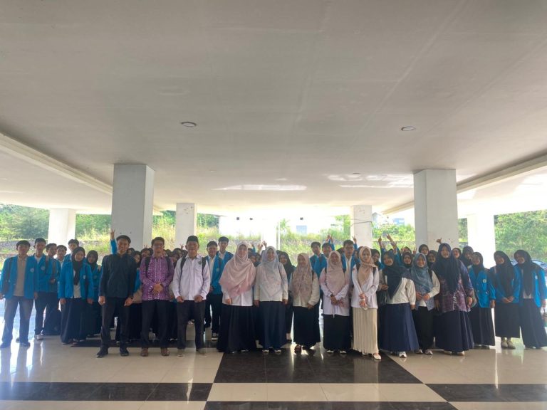 Tingkatkan Kompetensi Mahasiswa, Prodi Tadris Matematika, Fakultas Tarbiyah dan Keguruan, UIN Sulthan Thaha Saifuddin Jambi Adakan Praktikum “IT Ready” dan “Math Refresh”